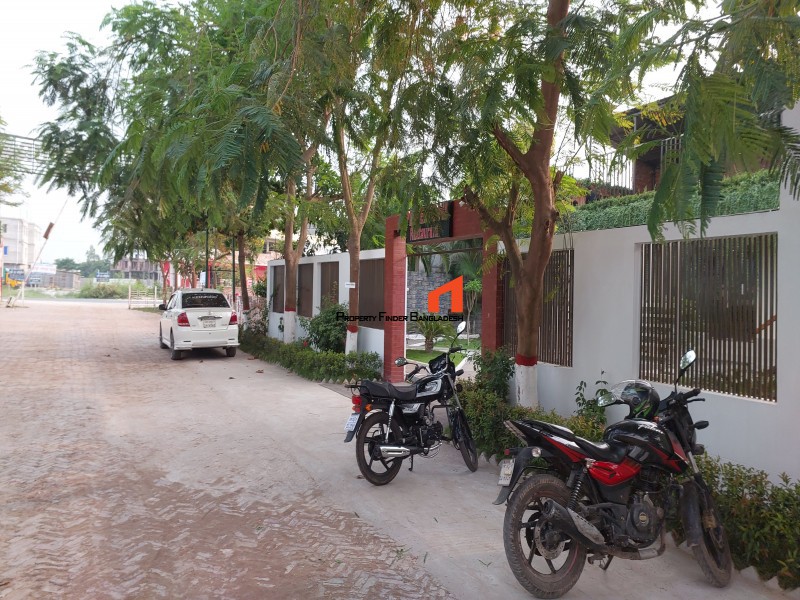 Image 1 Title